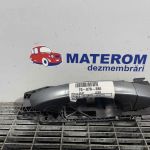 Maner usa spate dreapta