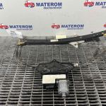 Macara usa spate stanga