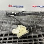 Macara usa spate dreapta