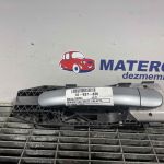 Maner usa spate dreapta