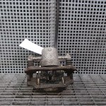 Etrier spate stanga