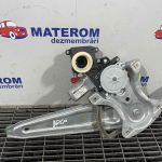 Macara usa spate dreapta