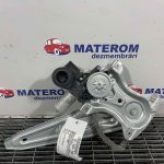 Macara usa spate dreapta