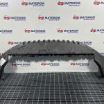 Ornament sub bara fata