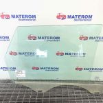 Geam spate mare dreapta