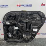 Macara usa spate dreapta