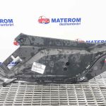 Ornament sub capota fata