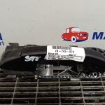 Maner usa fata stanga
