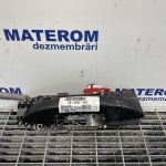 Maner usa spate dreapta
