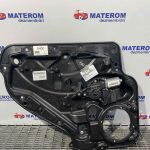 Macara usa spate stanga