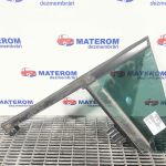 Geam spate mic stanga