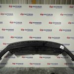 Ornament sub bara fata