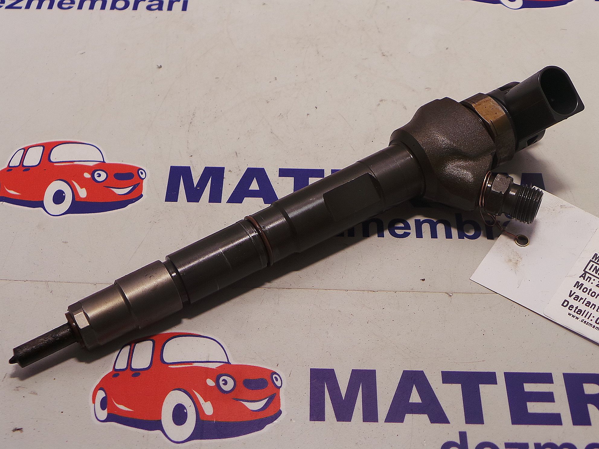 Injector VW PASSAT, 2.0 TDI 03L130277J Dezmembrari auto MATEROM