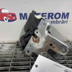 Incuietoare capota spate