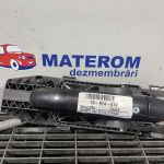 Maner usa spate stanga