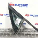 Geam fata mic stanga